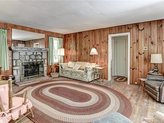 5th image of 437 Dove Haven Ln