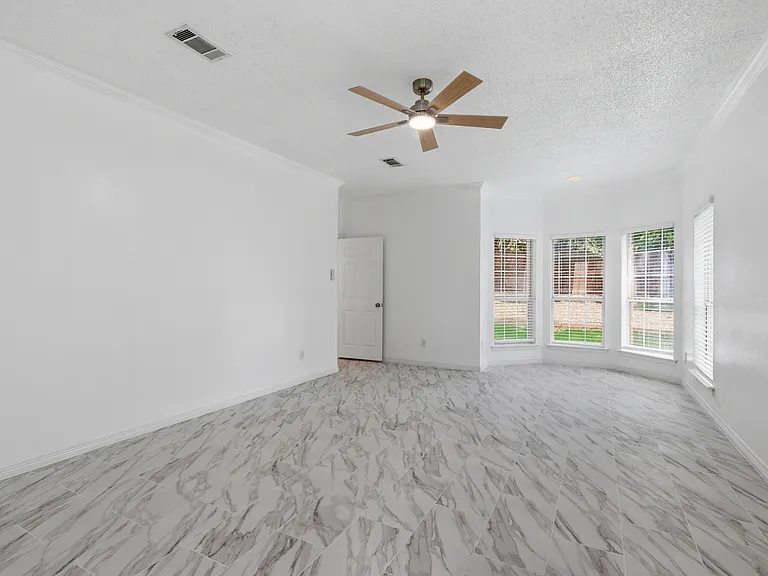 305 W Mill Valley Dr — Photo 20