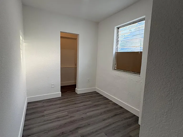 128 NW 9th Ave #5-3.1 — Photo 8