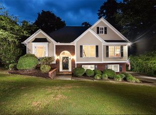 20 Planters Dr, Cartersville, GA 30120
