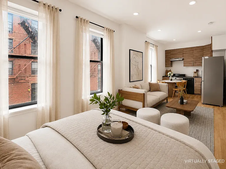 372 2nd St #2B — Photo 2