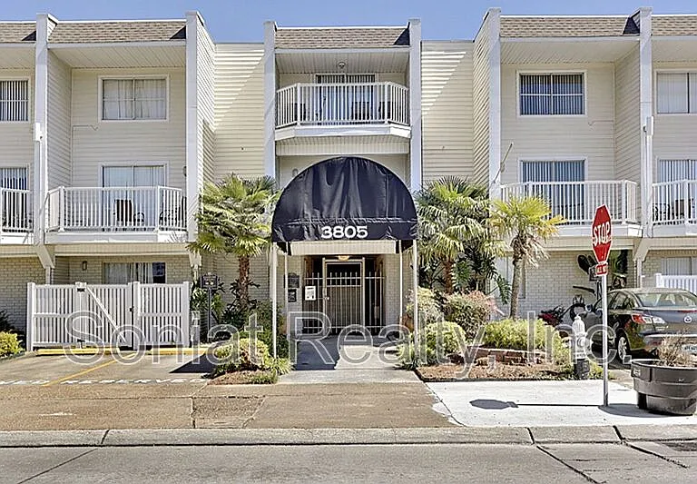 3805 Houma Blvd #C236 — Photo 1