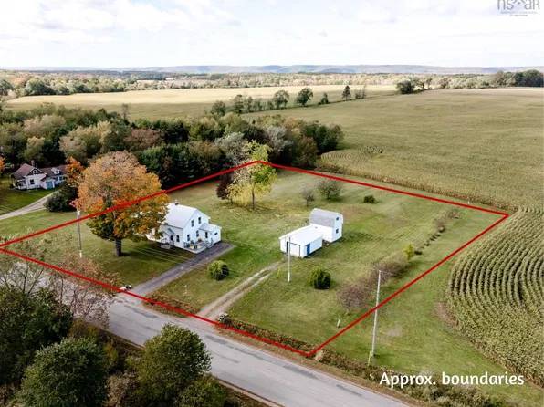 1815 Lakewood Rd, Steam Mill, NS B4N 3V7