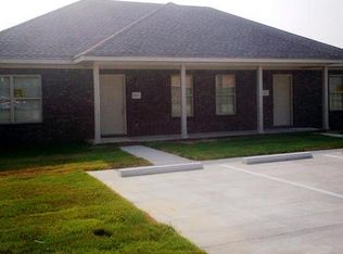 912 Stanphil Rd #B, Jacksonville, AR 72076