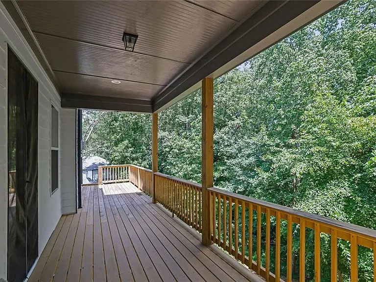 6181 Shoreland Cir — Photo 45
