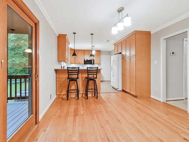 4329 Mount Vernon Memorial Hwy — Photo 14