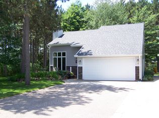 4594 Raven Wood Dr, Amherst, WI 54406