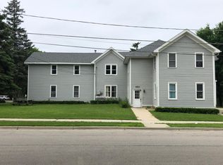 450 Center St APT 2, Elgin, IL 60120