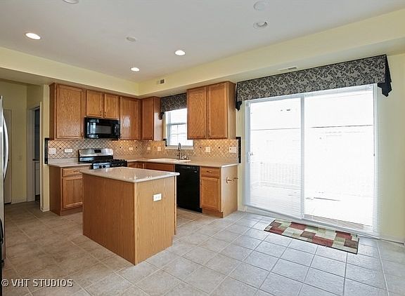 3rd image of 14028 Moraine Hills Dr