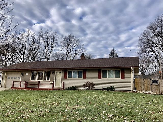 1st image of 180 Tilton Park Dr