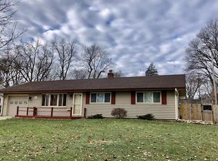 180 Tilton Park Dr, Dekalb, IL 60115