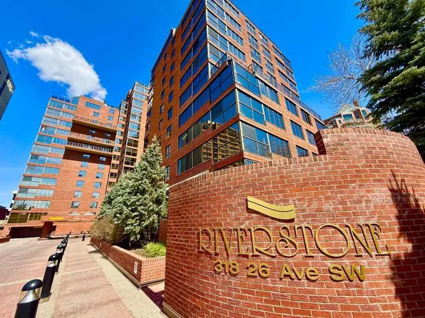 318 S 26th Ave SW #302, Calgary, AB T2S 2T9