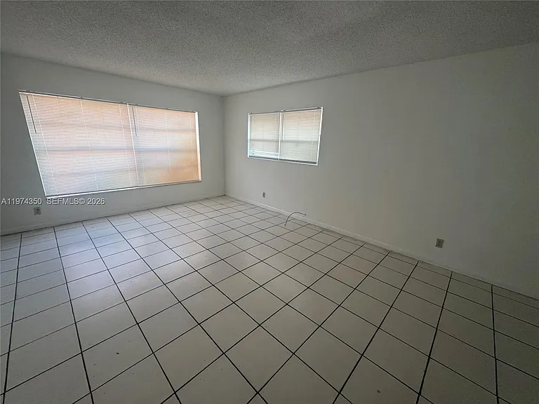 2606 NW 52nd Ave #D15 — Photo 6