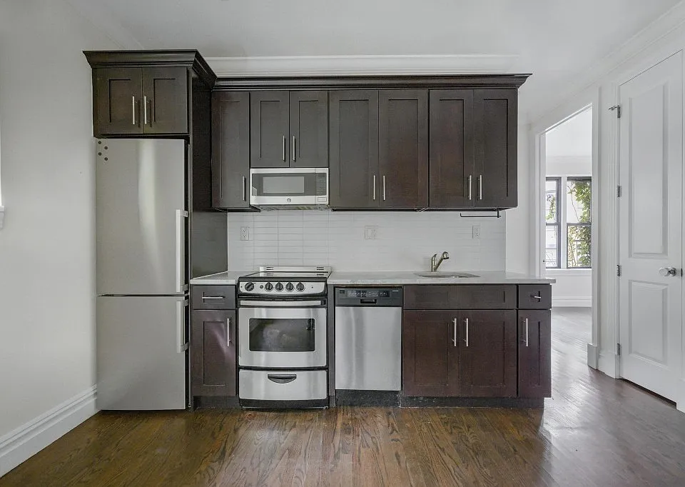42 Sidney Pl #5