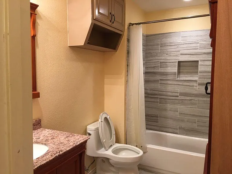 1008 Clayton Nolen Dr #107 — Photo 11