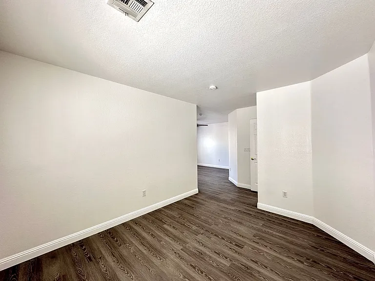 11028 Meadow Leaf Ave — Photo 16