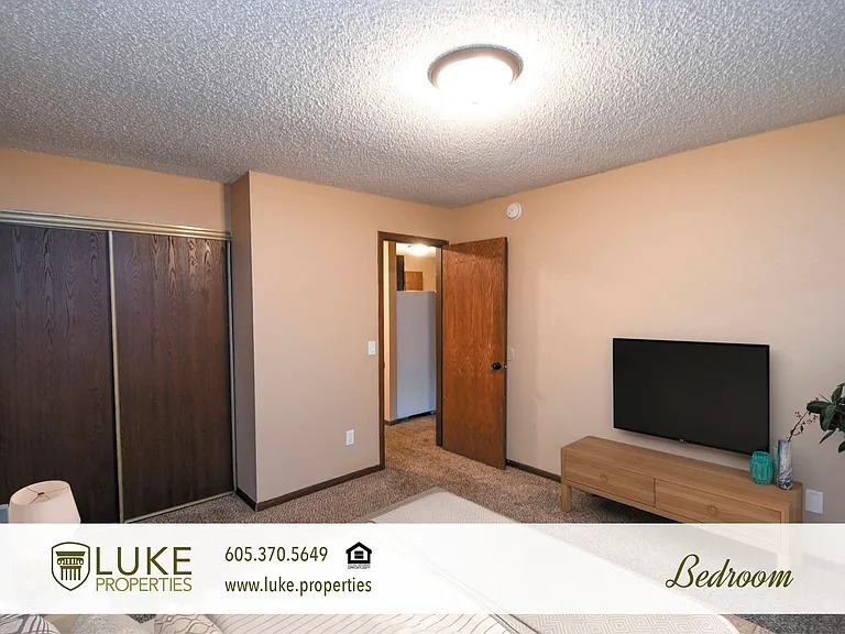 401 S Sycamore Ave #108 — Photo 9
