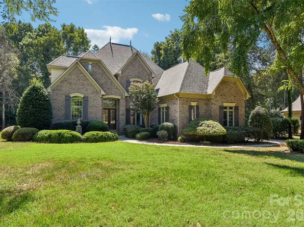 181 Attleboro Pl, Mooresville, NC 28117