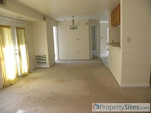 5th image of 9700 Lake Pointe Ct APT 102