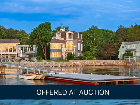 2 Foster St, Marblehead, MA 01945