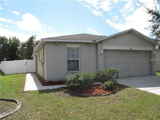 1st image of 7858 Carriage Pointe Dr