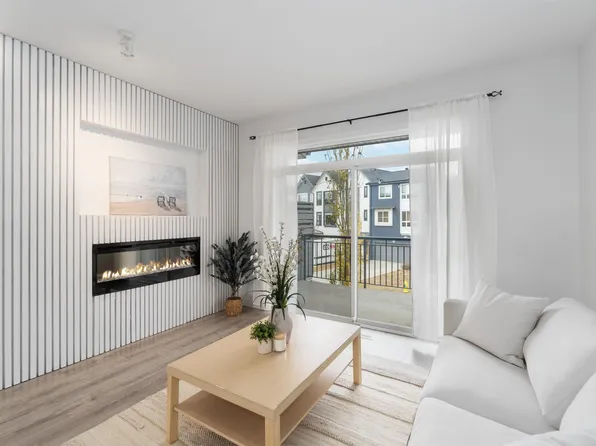 100 Jensen Lakes Blvd #3, Saint Albert, AB T8N 7T9