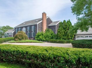 72 Hedges Ln, Sagaponack, NY 11962