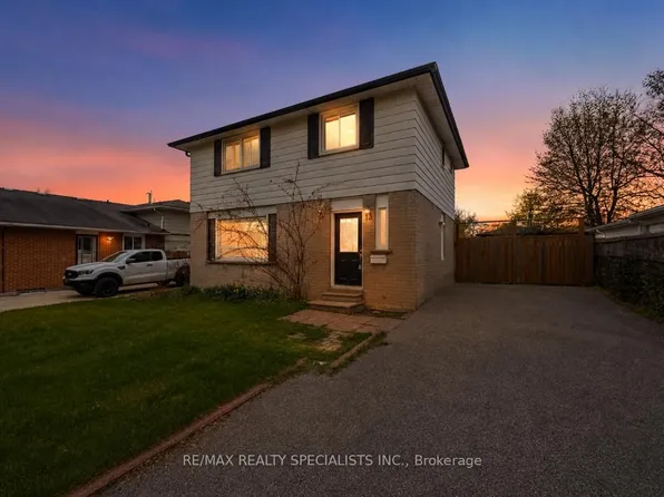 13 Heggie Rd, Brampton, ON L6V 2K2