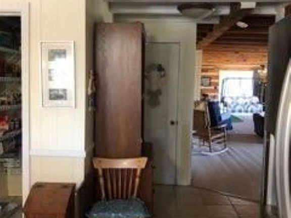 5th image of 625 Knight Hollow Ln
