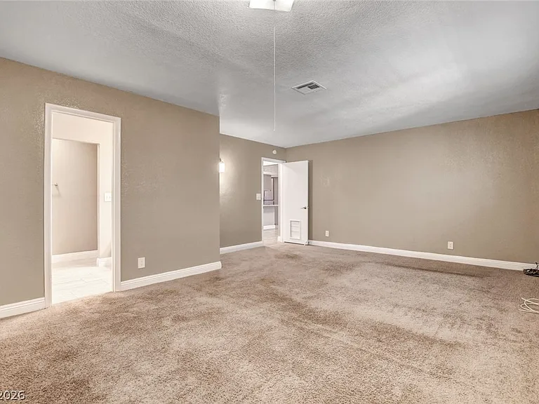 4367 S Mojave Rd — Photo 30