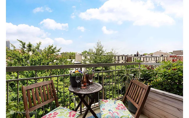 Sold by Douglas Elliman | media 17