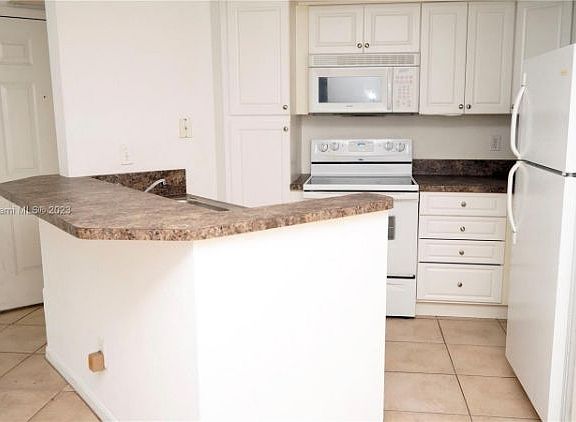 3rd image of 437 Vista Isles Dr APT 2213