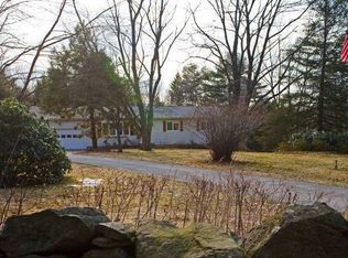 212 Harvard Rd, Stow, MA 01775