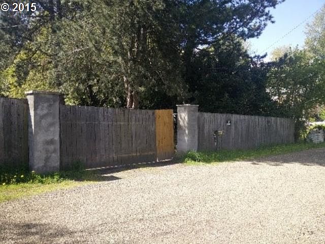 2nd image of 4684 SE Johnson Creek Blvd
