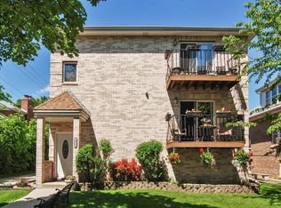 4050 Center Ave, Lyons, IL 60534