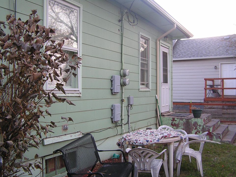 2nd image of 811 Orr St
