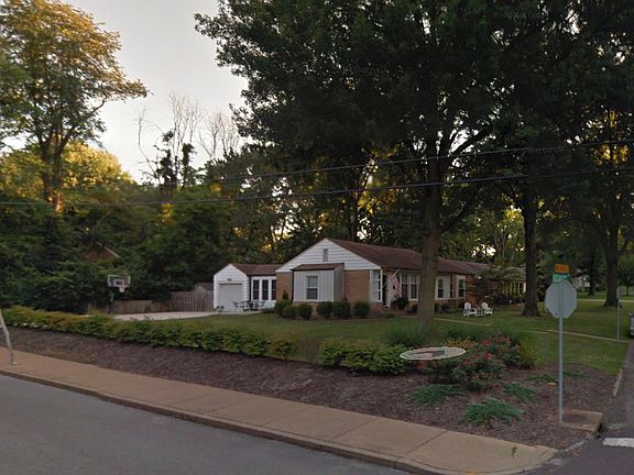 2nd image of 464 Woodlawn Estates Dr