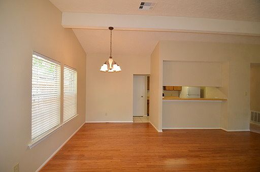 5th image of 56 Fallshire Dr