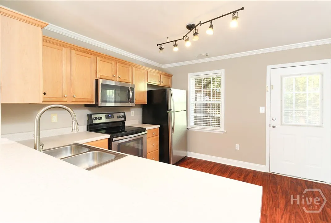 2 bed, 2.5 bath, 1152 sqft, $1,500 — Photo 4