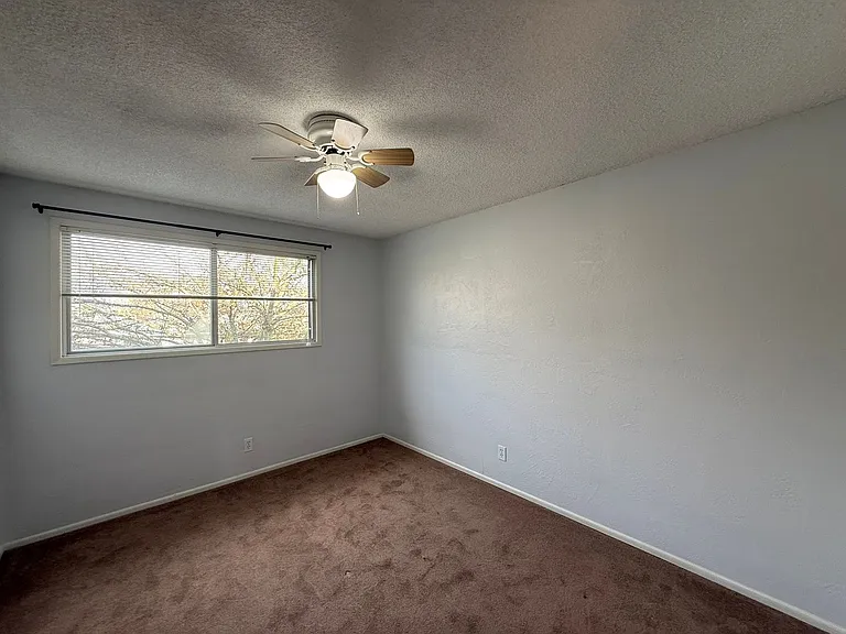 3355 Montebello Ave — Photo 18