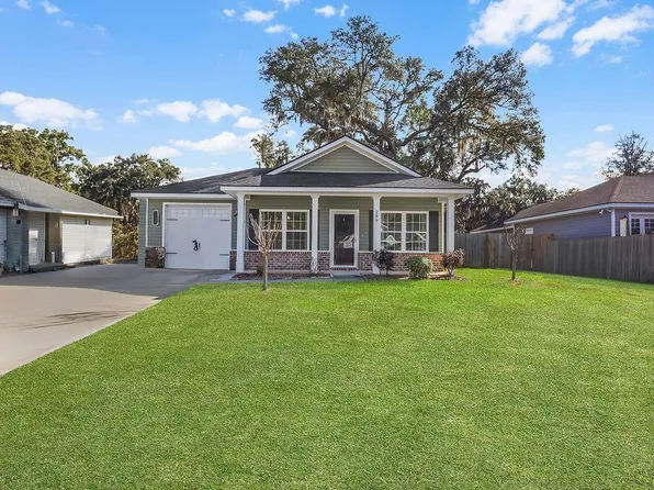 286 Bridgewater Ln, Darien, GA 31305