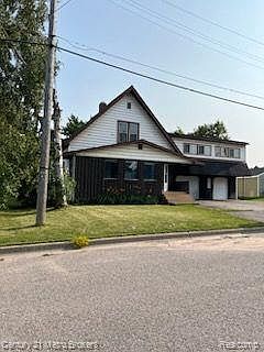 1st image of 111 W 11th Ave