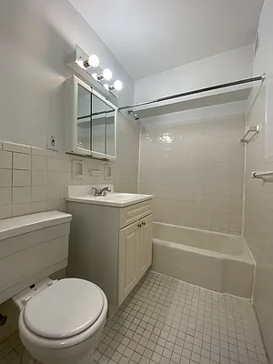 Rented by UES Management | media 4