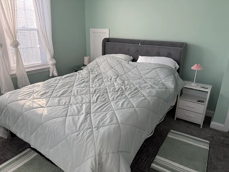 Queen Bed