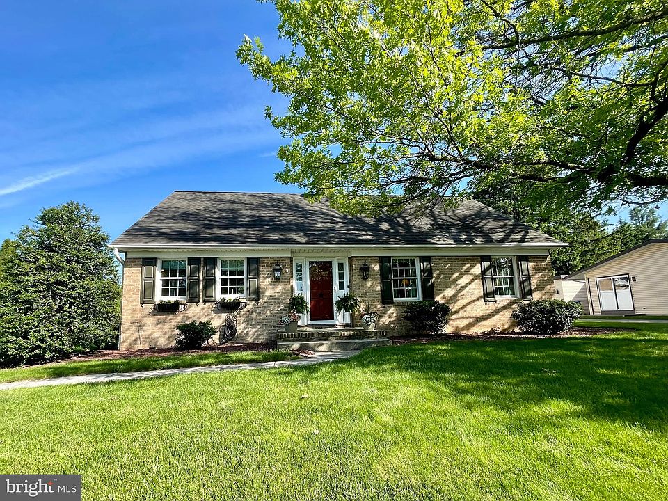 387 Dart Dr, Hanover, PA 17331 MLS PAYK2061752 Zillow