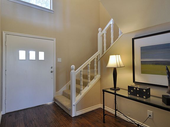 4th image of 500 Canyon Creek Dr