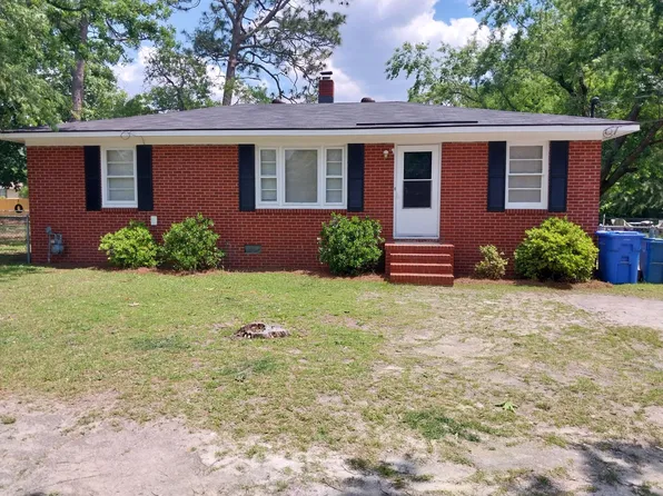 5305 Bayleaf Dr, Fayetteville, NC 28304
