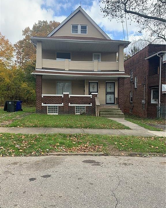 2nd image of 4099 E 104th St