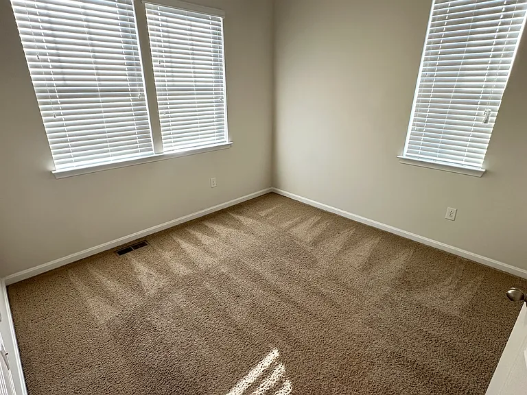 15114 Hogshead Way — Photo 32