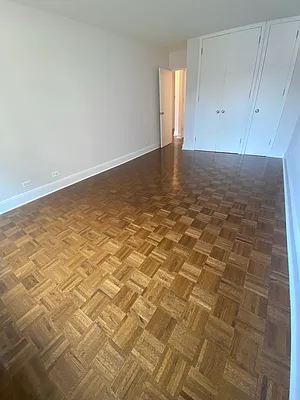 Rented by CitySites Real Estate Group | media 7